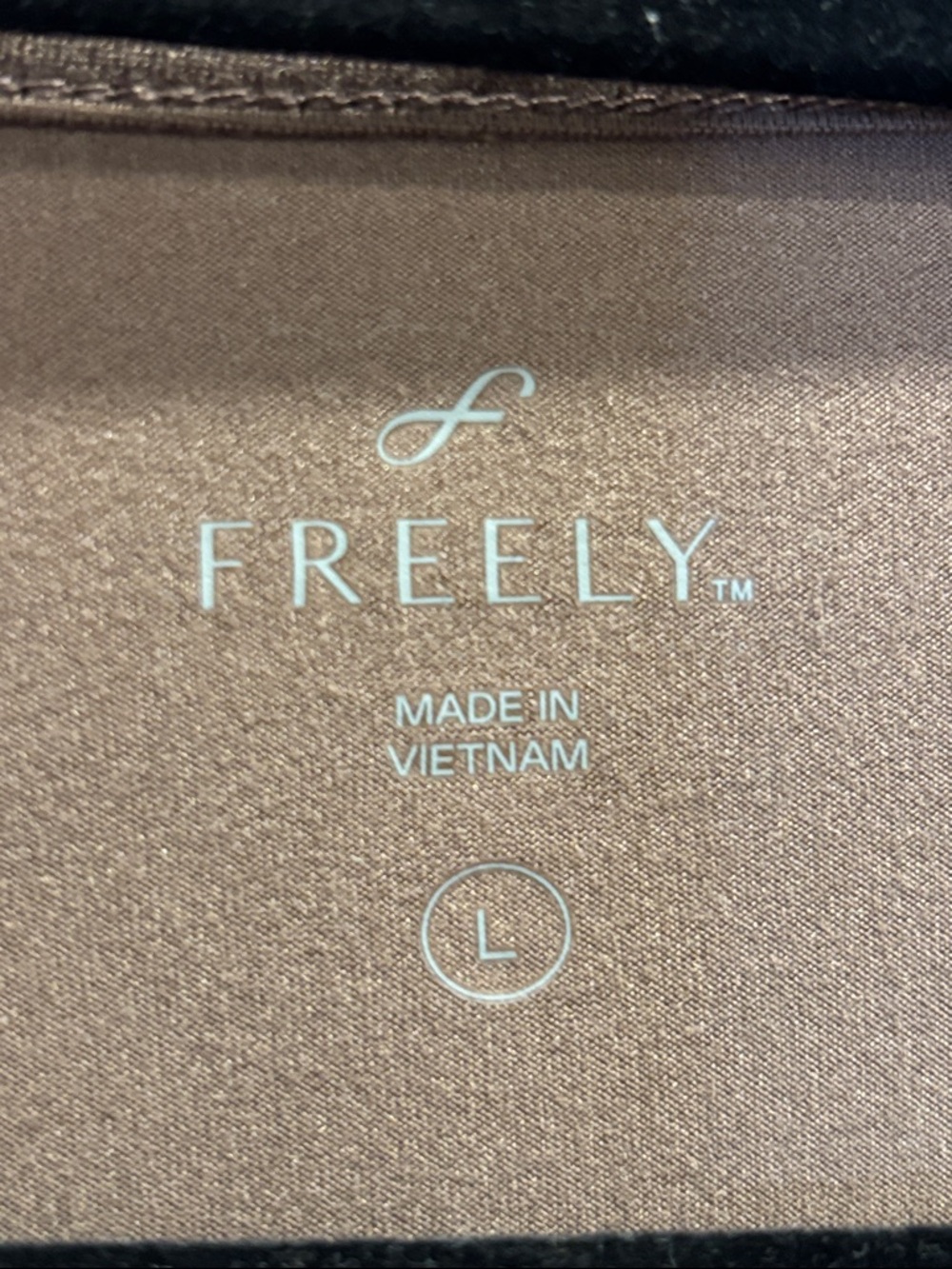 Freely Twist Front Long Sleeve Athletic Top - Picture 2 of 3